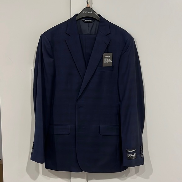 Navy patterned suit. Jacket - 43L Pants - 37 brand new not worn not tailored
